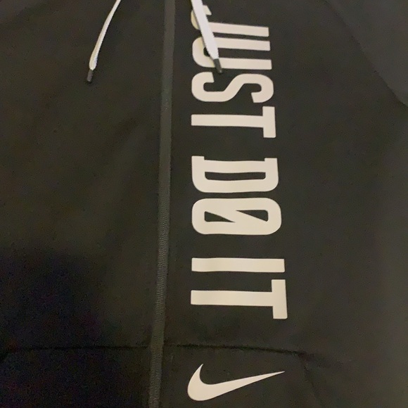 Nike hoodie - Picture 2 of 3